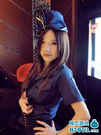 90��Ů����ҹ����������˷ḻ