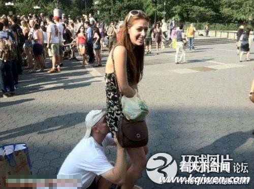 ��Щ��Ů�����Ǹ�Ц��ĳ�Ů ��Ҫholdס��(��ͼ)