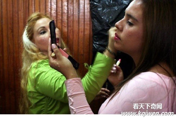 �������Ů�Ӽ���ѡ��ʵ¼