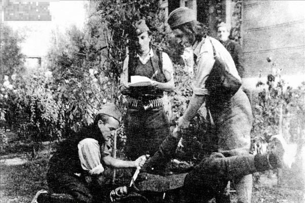 ��ս����ά��α��ɱ��ȡ��������Ƭ�ع� �����о�(��ͼ)